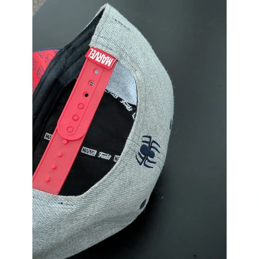 Marvel The Amazing Spider-Man Funko‎ Snapback Hat Gray OSFM